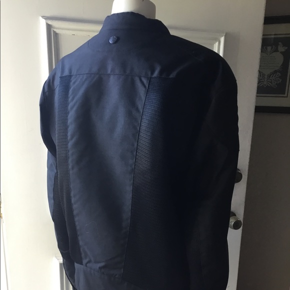 Ladies Harley Davidson Jacket - Picture 7 of 15